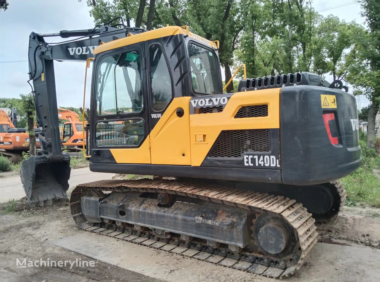 pásové rýpadlo Volvo EC140DL 140D 140B