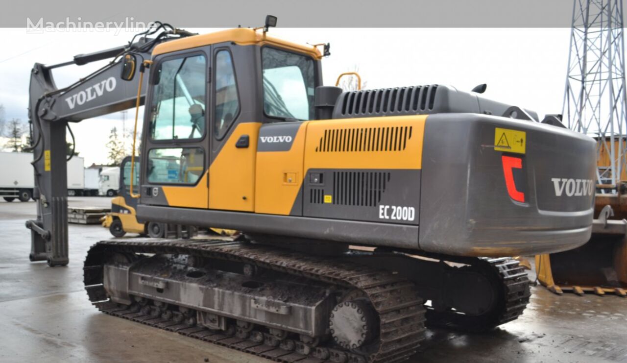 بیل مکانیکی ریلی Volvo EC200