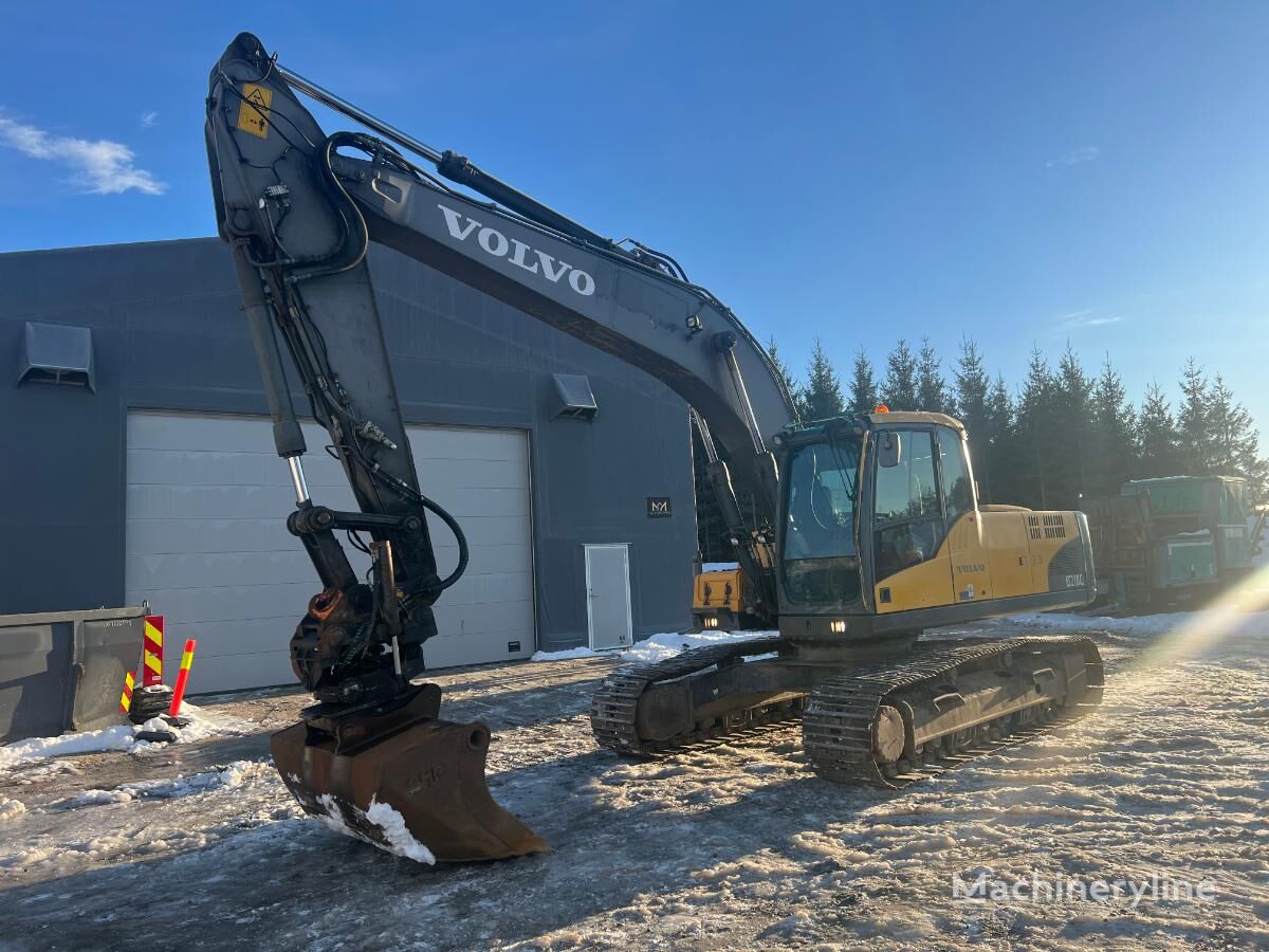 pelle sur chenilles Volvo EC210CL