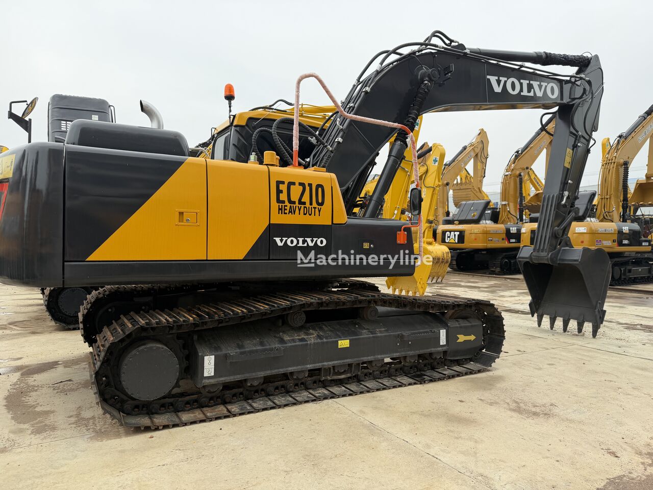 Volvo EC210D excavadora de cadenas - Machineryline