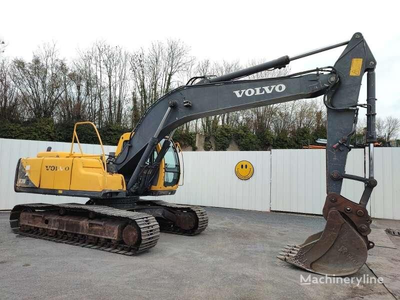 Volvo EC210LC tracked excavator