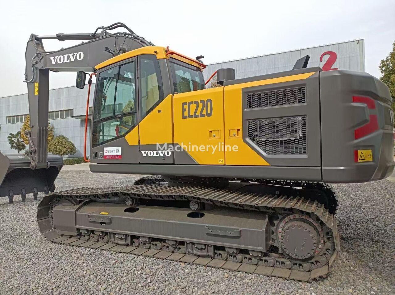 حفارة مجنزرة Volvo EC220 EC210 EC240 EC290