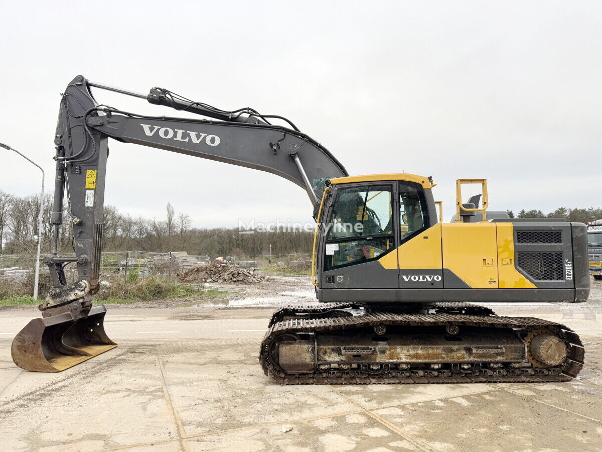 гусеничный экскаватор Volvo EC220EL