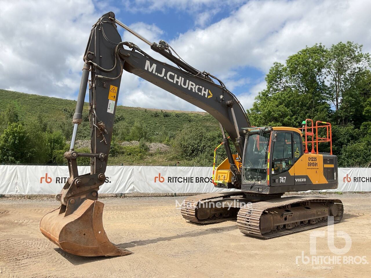 Volvo EC220EL tracked excavator for sale | Machineryline PH Volvo EC220EL tracked excavator - Machineryline