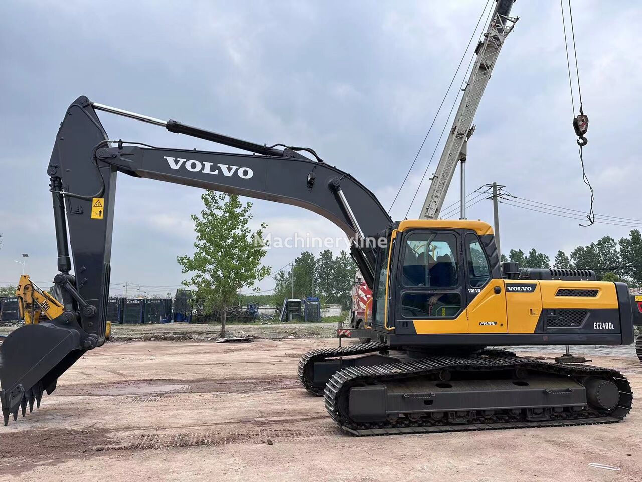 гусеничный экскаватор Volvo EC240