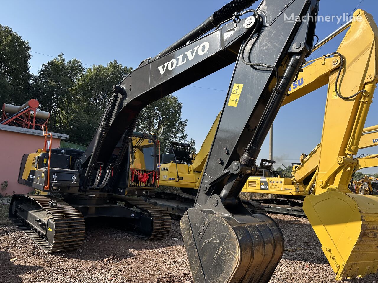 гусеничный экскаватор Volvo EC240