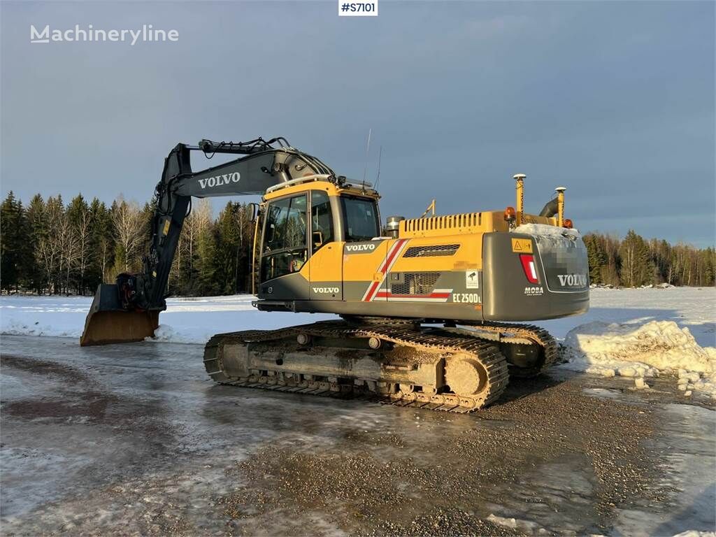 Volvo EC250DL tracked excavator