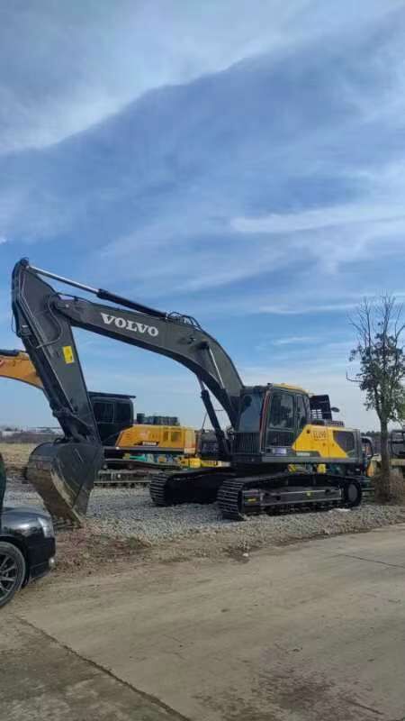 Volvo EC290 tracked excavator