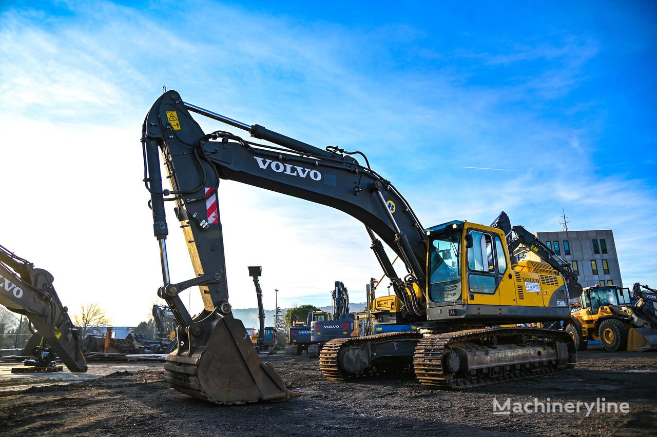 гусеничный экскаватор Volvo EC360B NLC