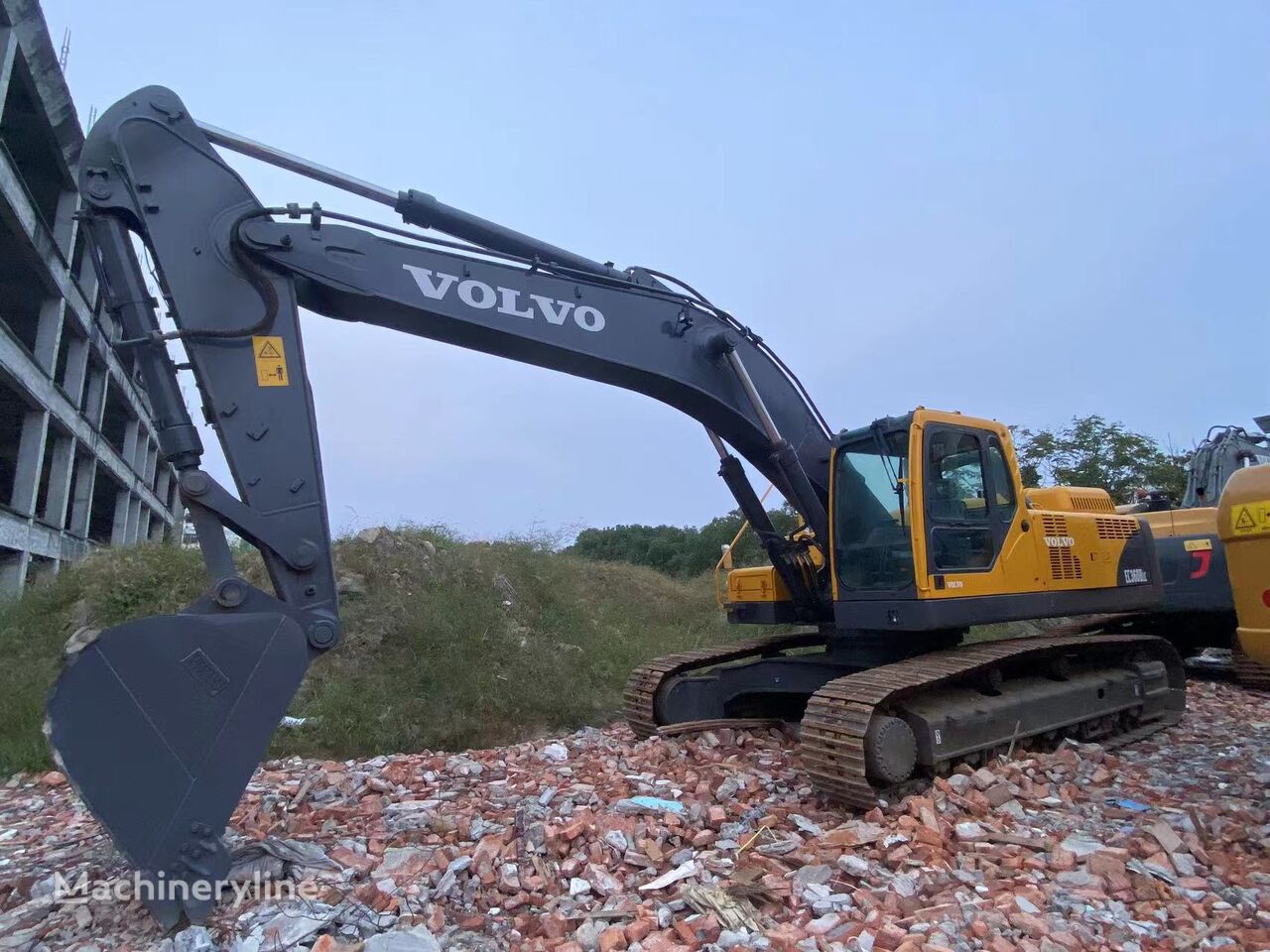 excavator pe şenile Volvo EC360BL