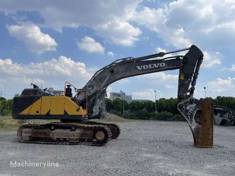 pelle sur chenilles Volvo EC500