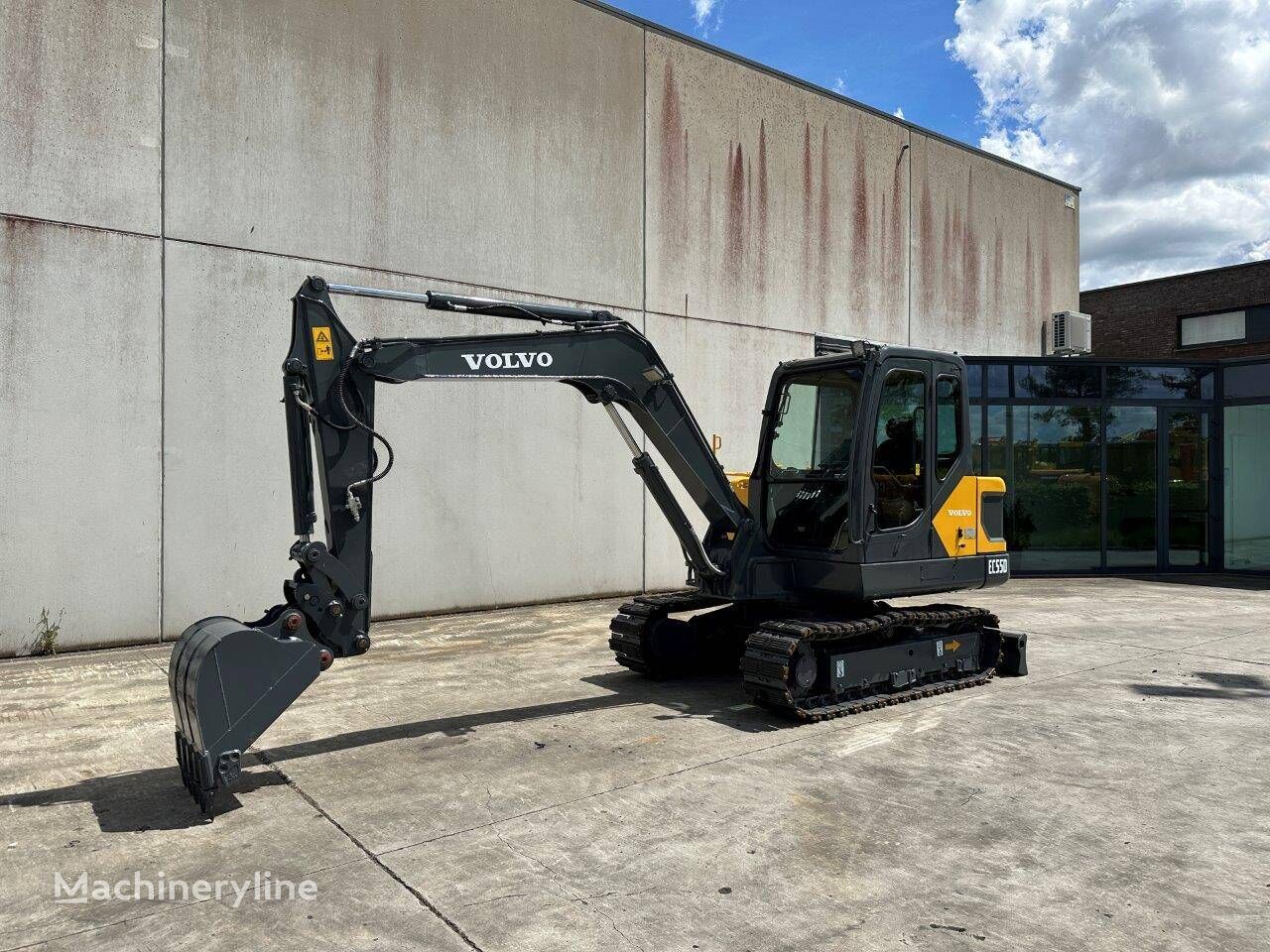 escavadora de rastos Volvo EC55D