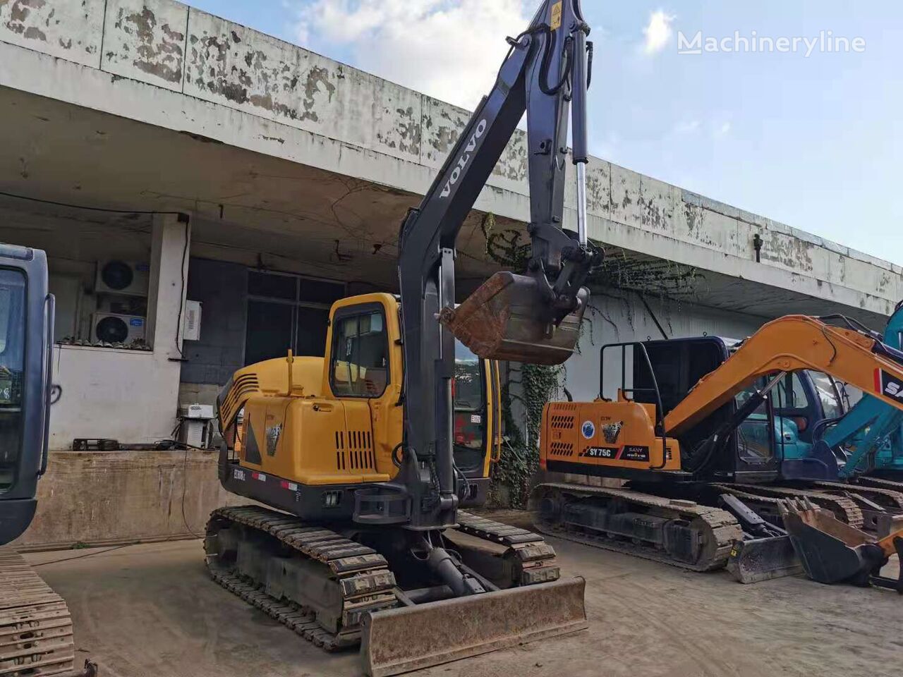 حفارة مجنزرة Volvo EC60BLC