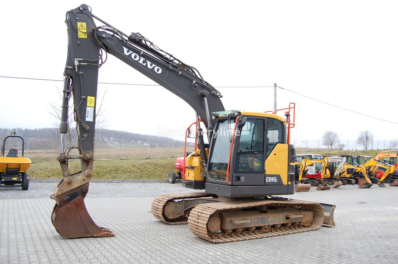 гусеничный экскаватор Volvo ECR 145EL  dozer blade