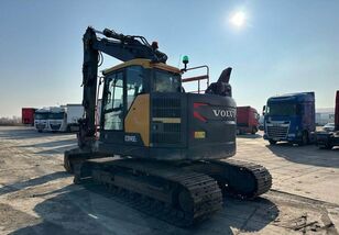 pelle sur chenilles Volvo ECR145EL