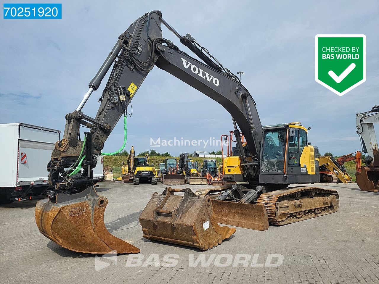 حفارة مجنزرة Volvo ECR355 E L ECR355EL 2 BUCKETS - GPS