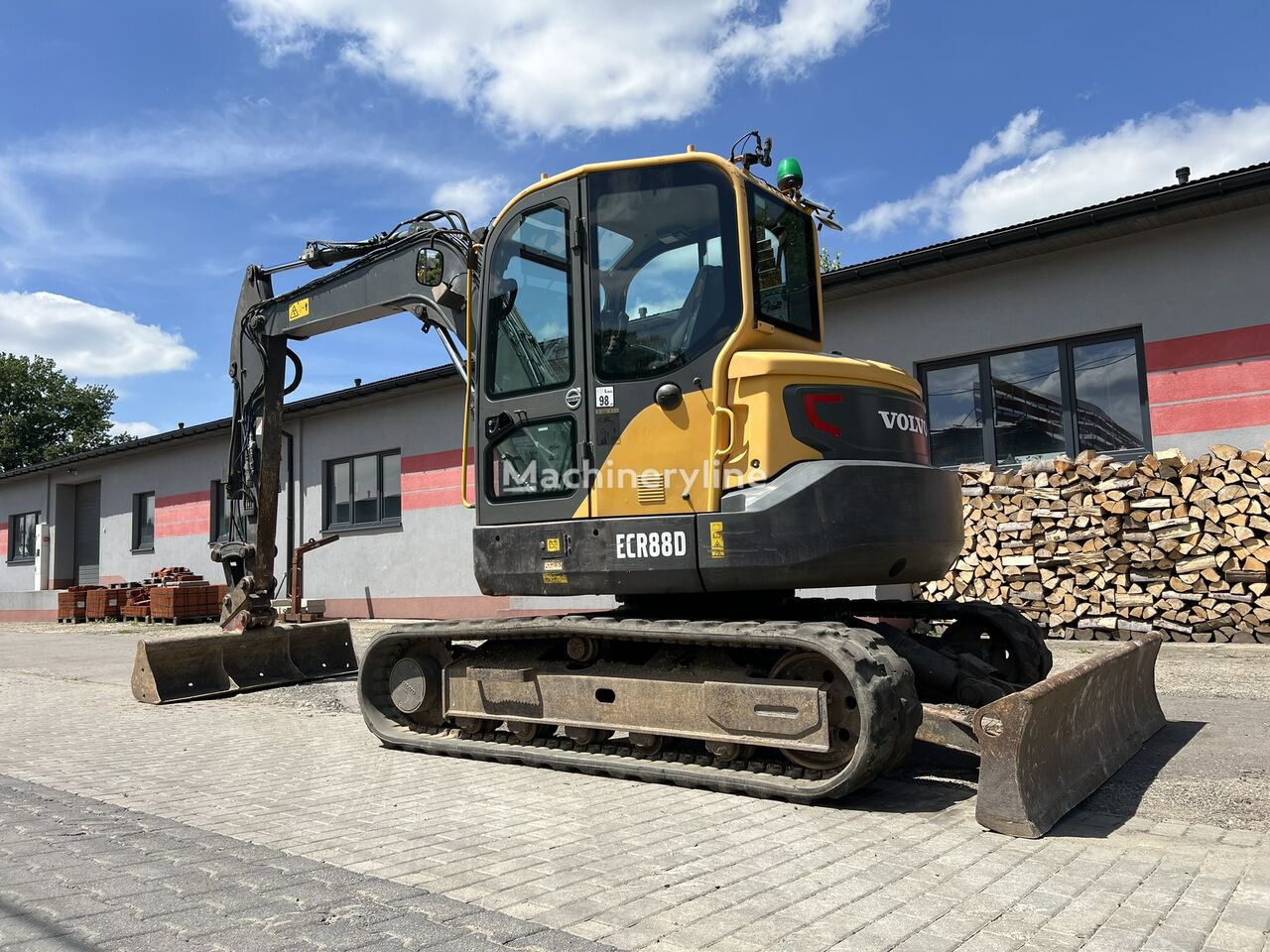 Volvo ECR88D kāpurķēžu ekskavators