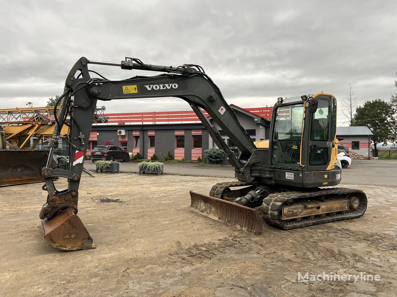 гусеничний екскаватор Volvo ECR88D