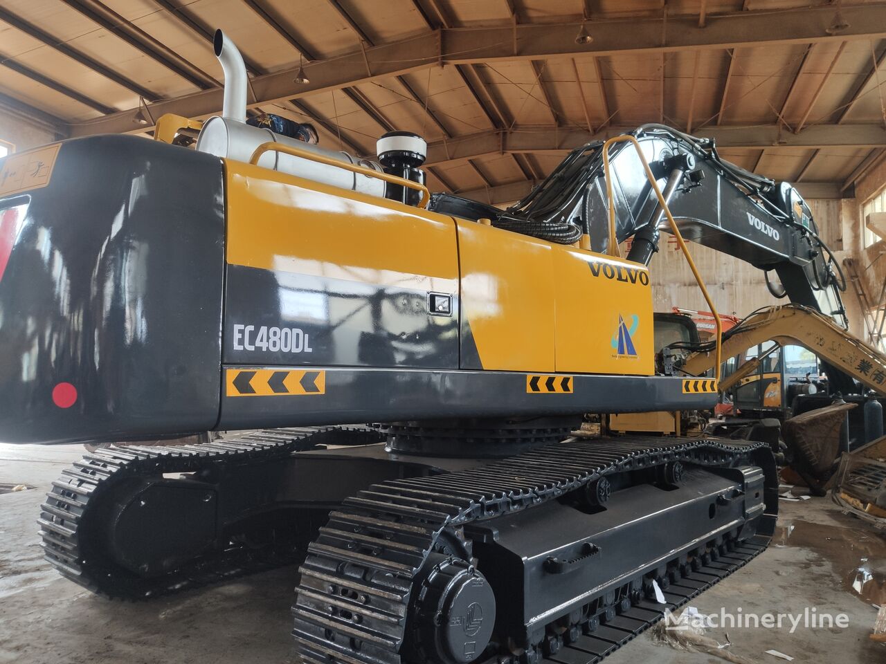 pelle sur chenilles Volvo ec480