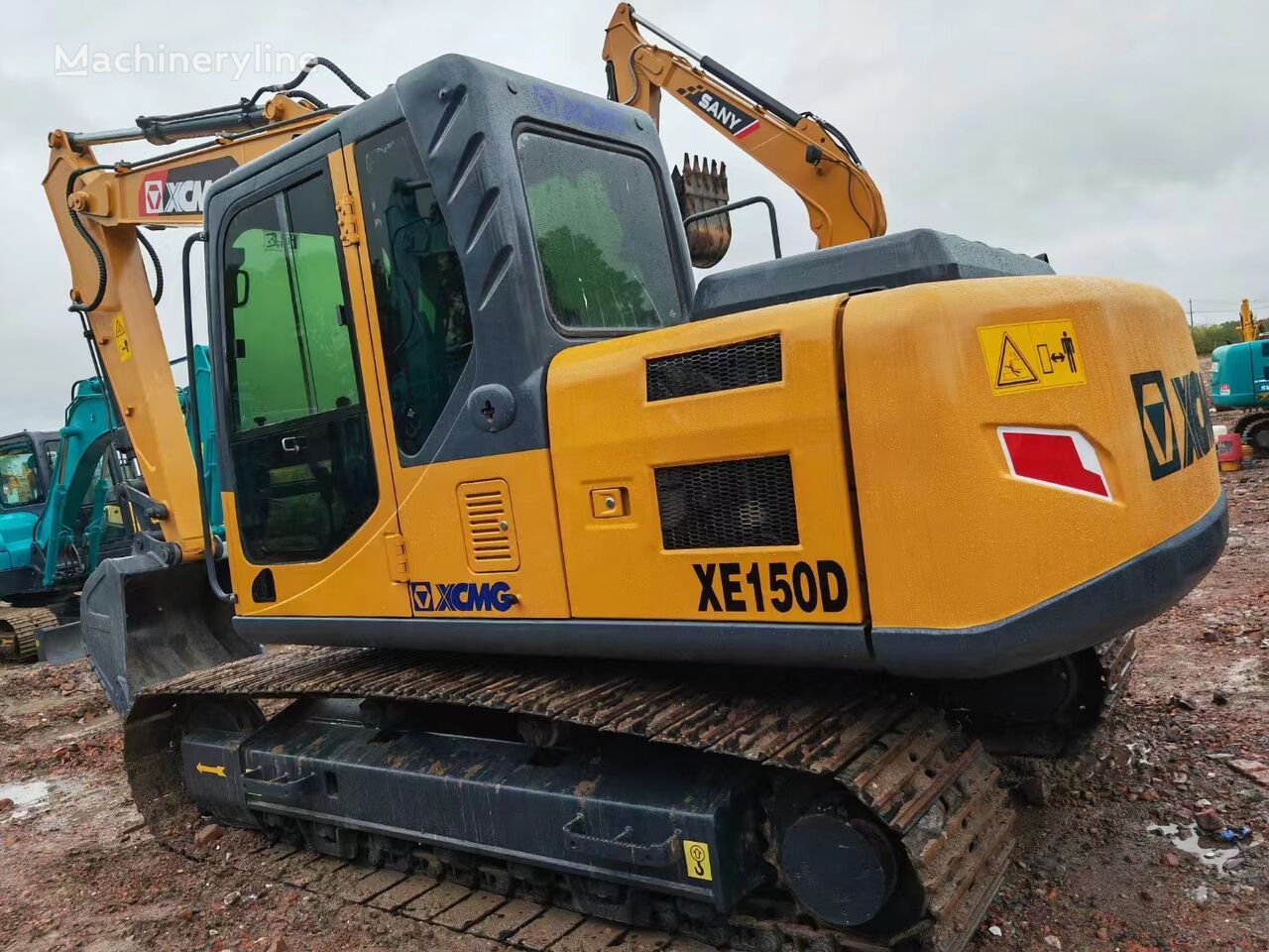 XCMG XE150D tracked excavator