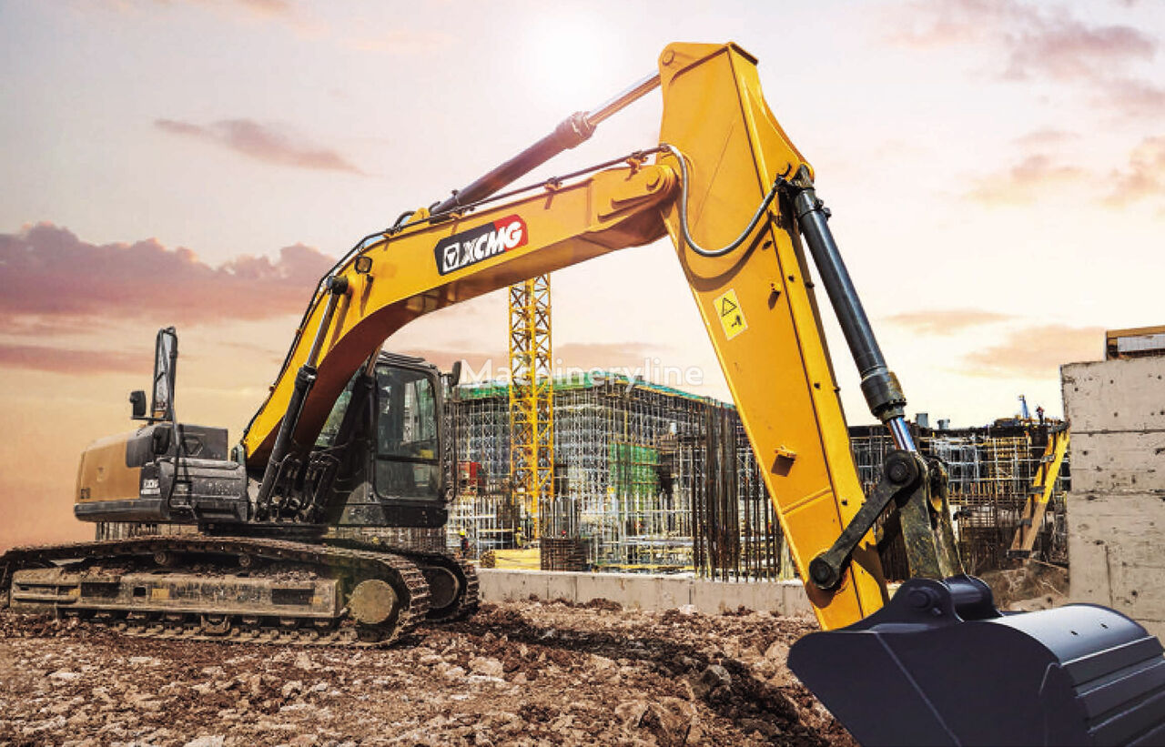 new XCMG XE215DA tracked excavator