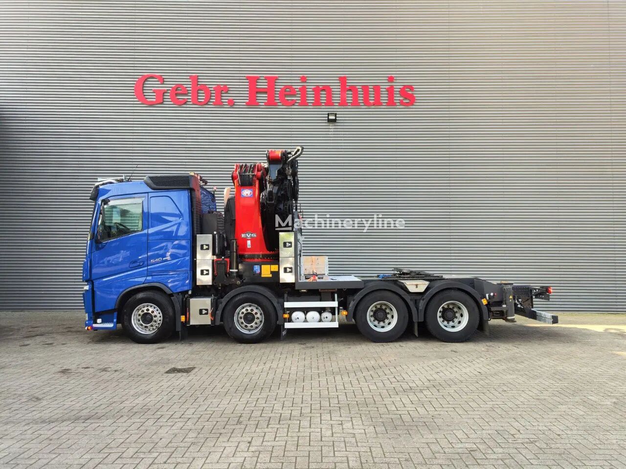 Автокран HMF 8520 K-0 6x Hydr. Jip 6x Hydr. Winch Frontabstutzung Volvo FH 54 - Machineryline