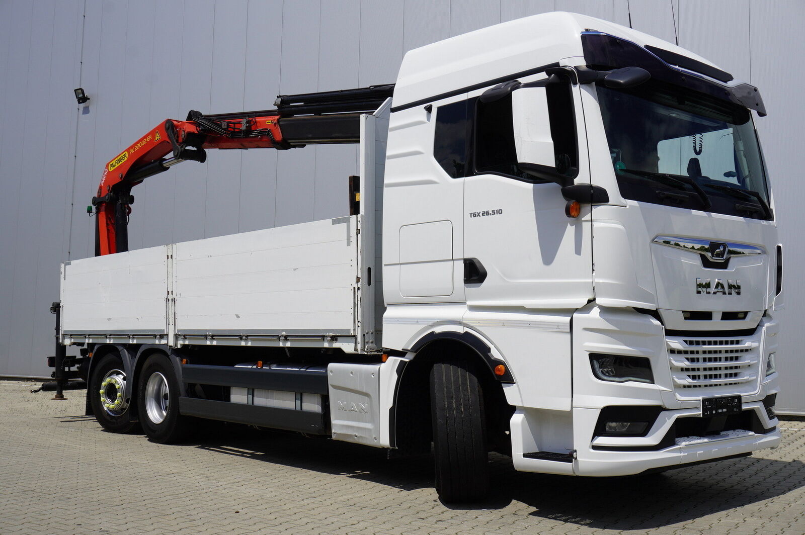 MAN TGX 26.510 6×2 / Palfinger PK 22002-EH C crane / Range 13 m / Li