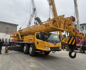 cần cẩu di động XCMG QY70KC