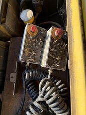 Купить асфальтоукладчик колесный Dynapac F 121 6W - Изображение 61 | Machineryline TJ Асфальтоукладчик колесный Dynapac F 121 6W | Изображение 61 - Machineryline