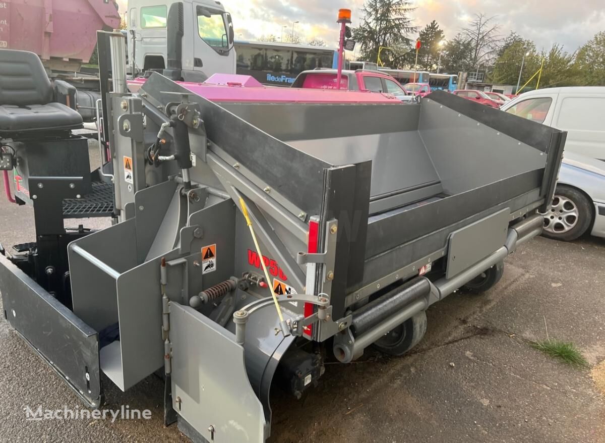 paver aspal beroda TANGUAY WP50 baru