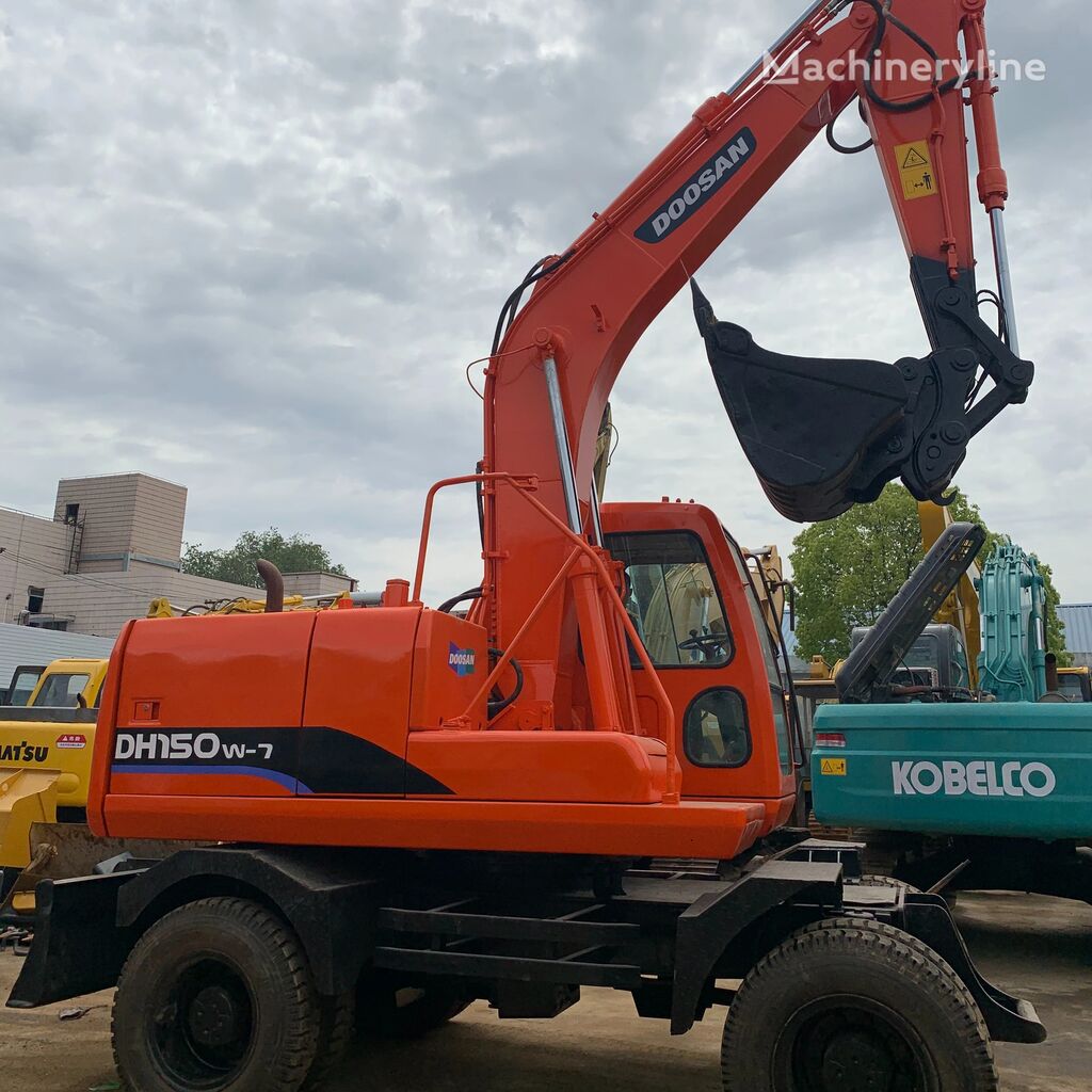 uus ratasekskavaator Doosan DH150W-7