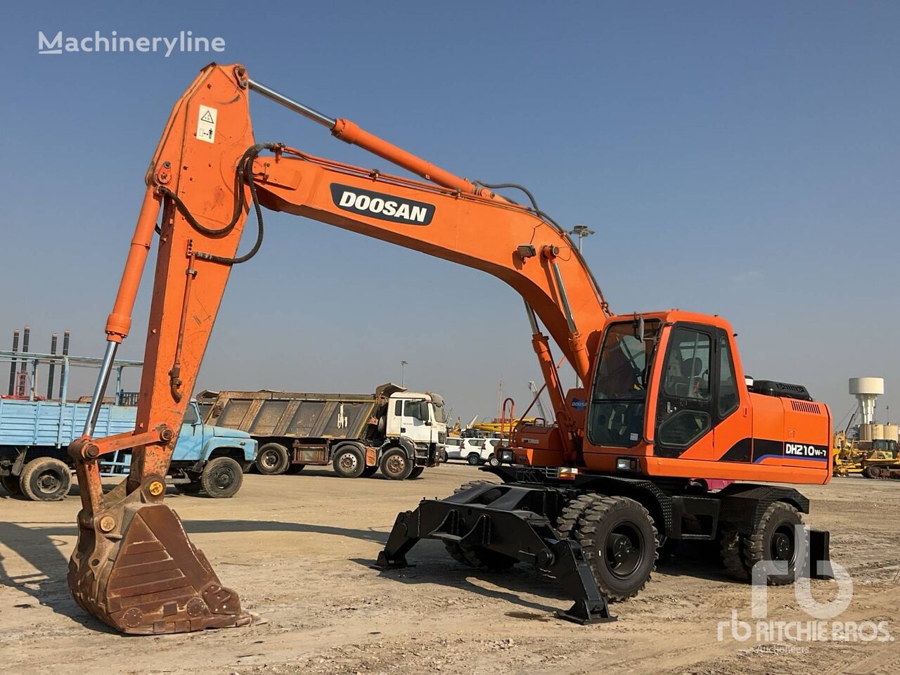 بیل مکانیکی چرخ لاستیکی Doosan DH210W-7