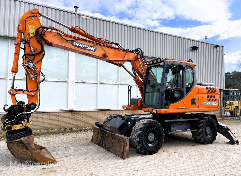 колесный экскаватор Doosan DX 160 W-3 *2013* *CE* ROTOTILT