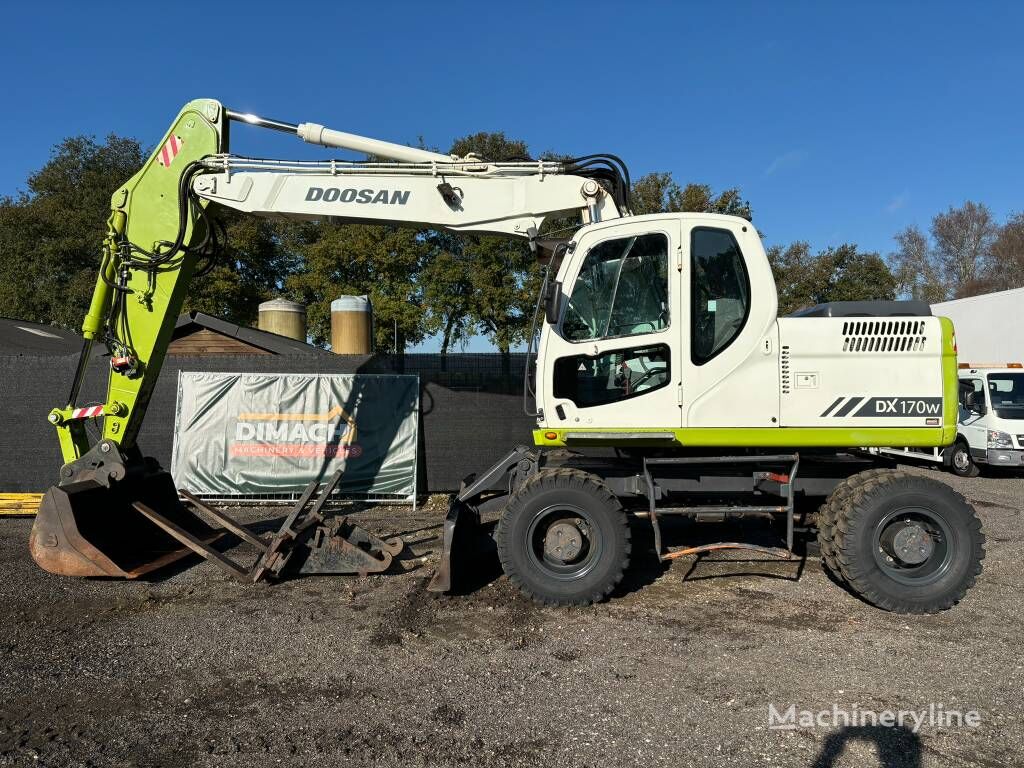 Doosan DX170 ( DX140 DX160 ) triple, quick hitch NL mach Mobilbagger