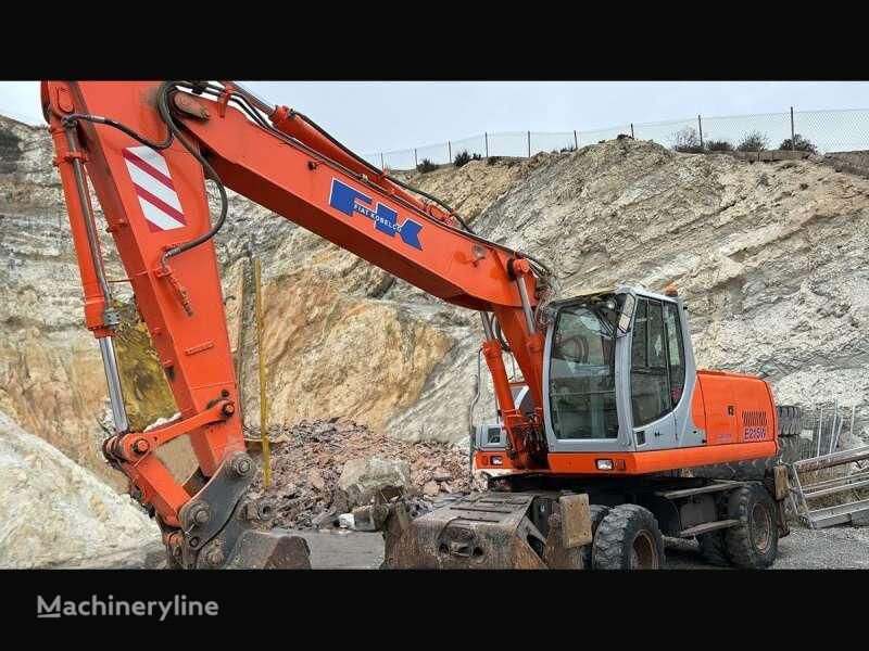 Fiat-Kobelco Kobelco E215W wheel excavator