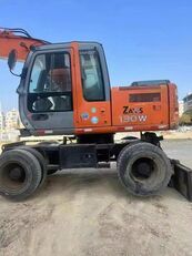 pelle sur pneus Hitachi ZX130