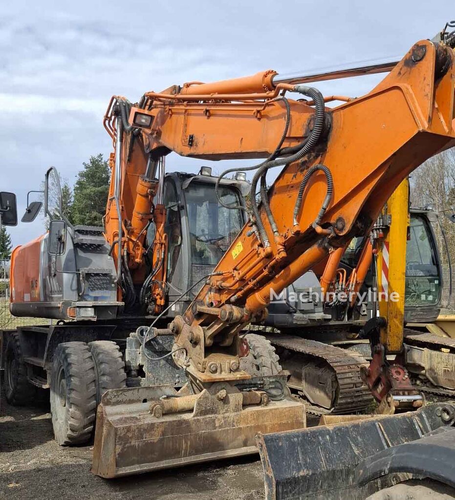 حفارة ذات العجلات Hitachi ZX170W-3 - Machineryline