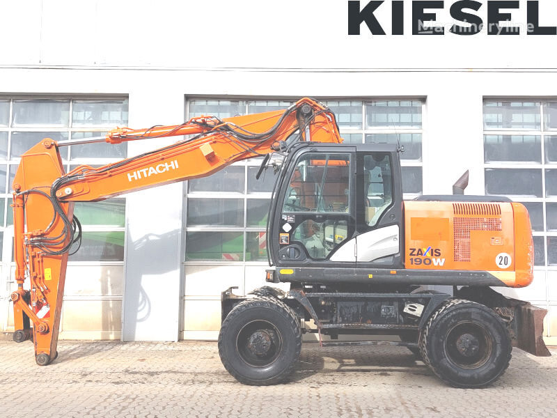 pelle sur pneus Hitachi ZX190W-5