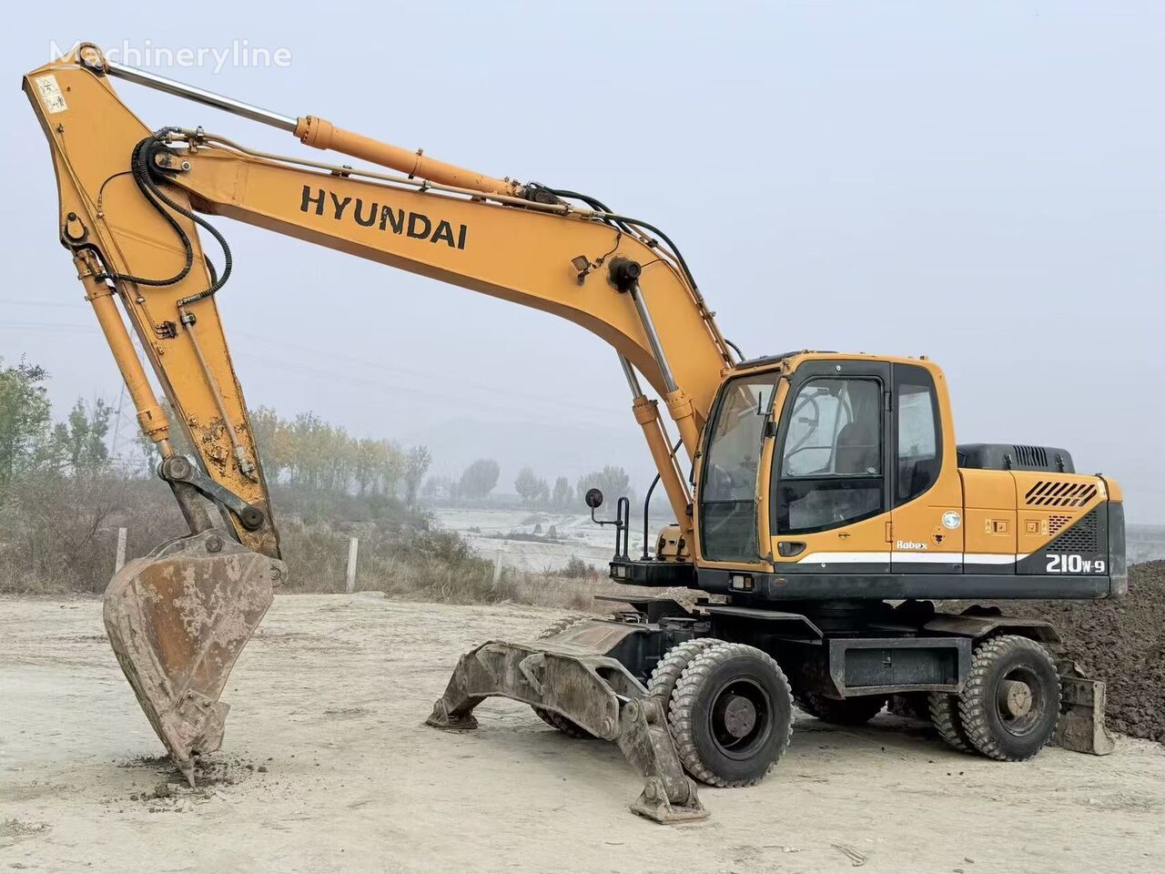 Hyundai 210W-9 Mobilbagger