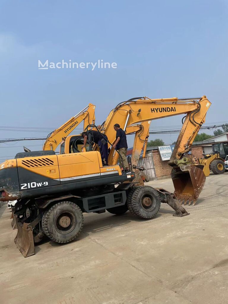 Hyundai 210W-9 wheel excavator for sale | Machineryline TZ Hyundai 210W-9 wheel excavator - Machineryline