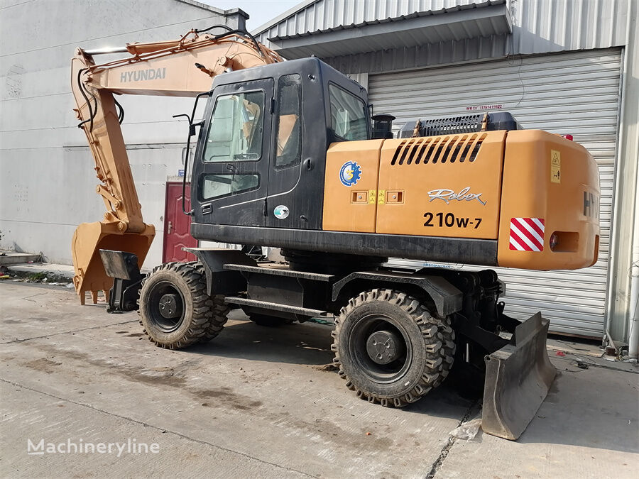 حفارة ذات العجلات Hyundai R210-7