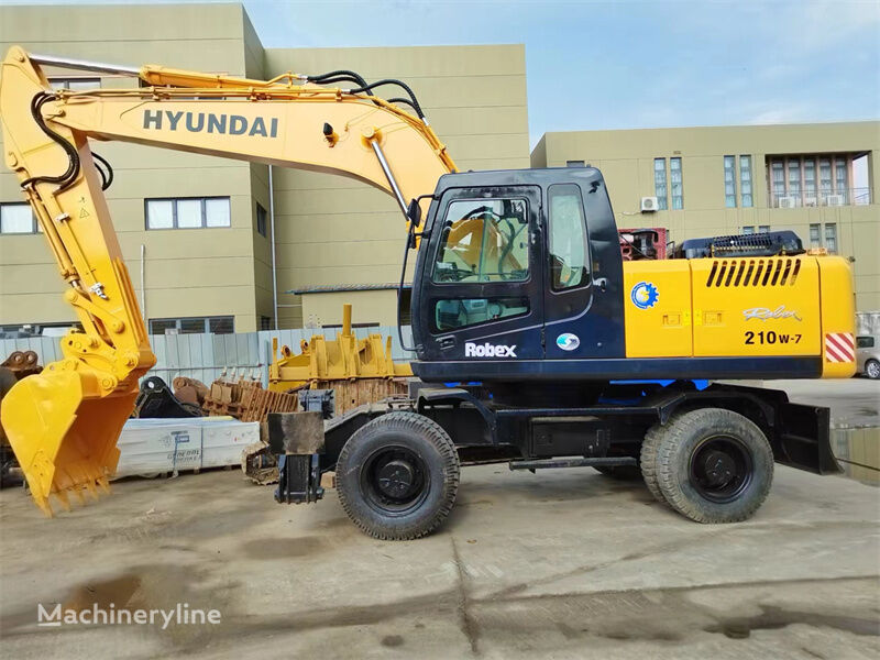 بیل مکانیکی چرخ لاستیکی Hyundai R210W-7