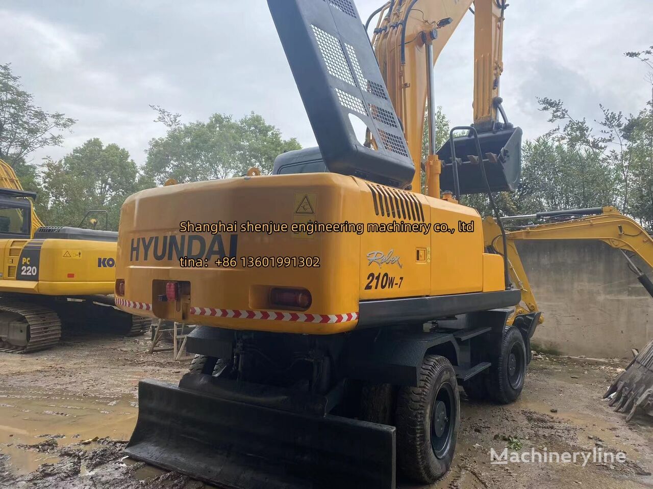 Hyundai R210W-7 wheel excavator