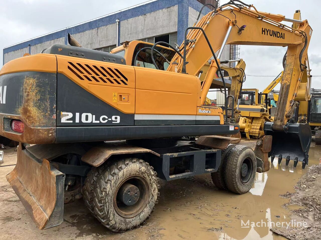 휠 굴착기 Hyundai R210W-9