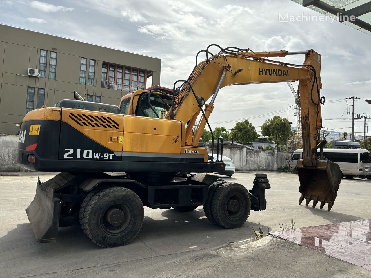 Hyundai R210W-9 excavadora de ruedas