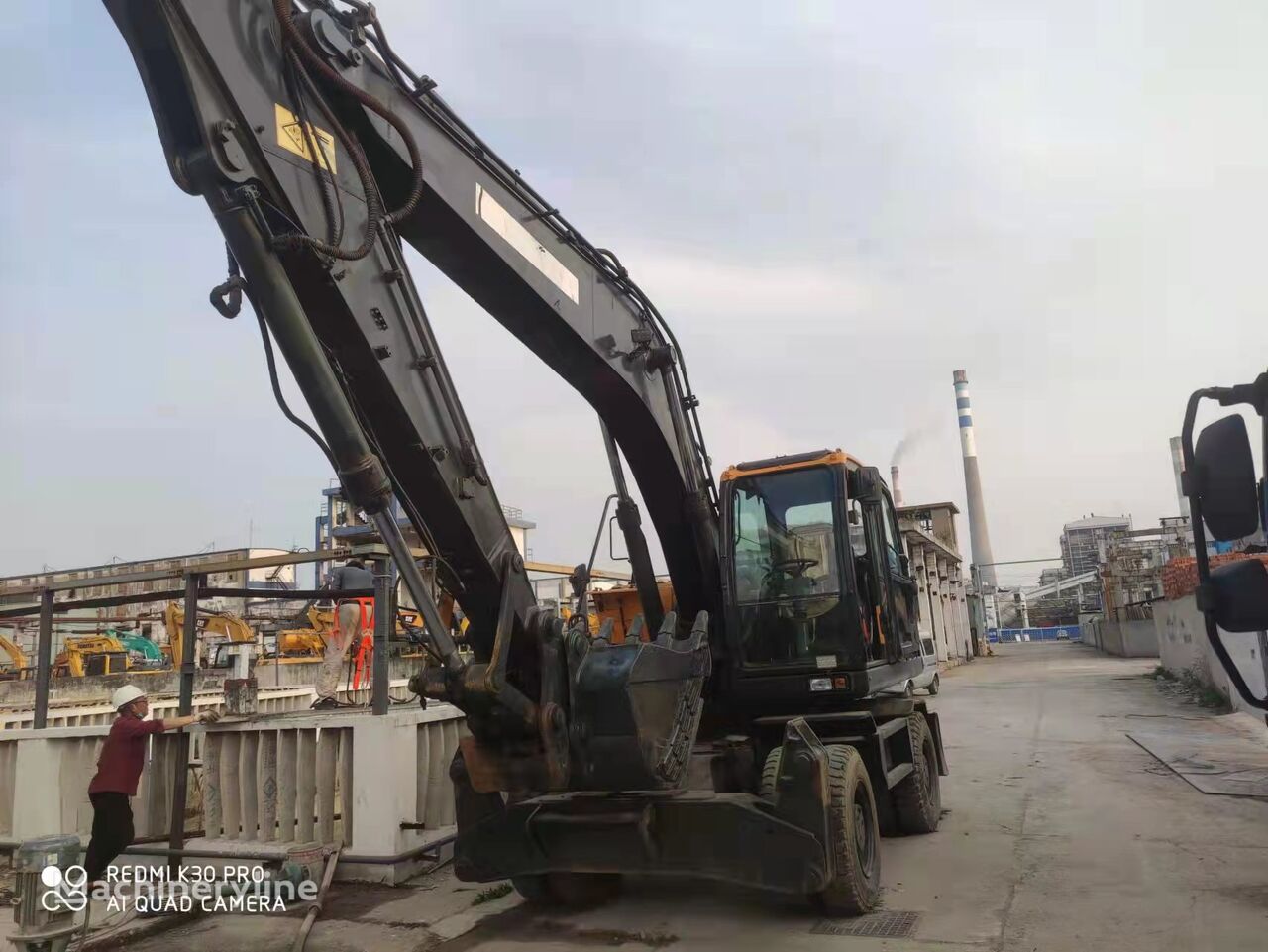 Hyundai R210WVS wheel excavator