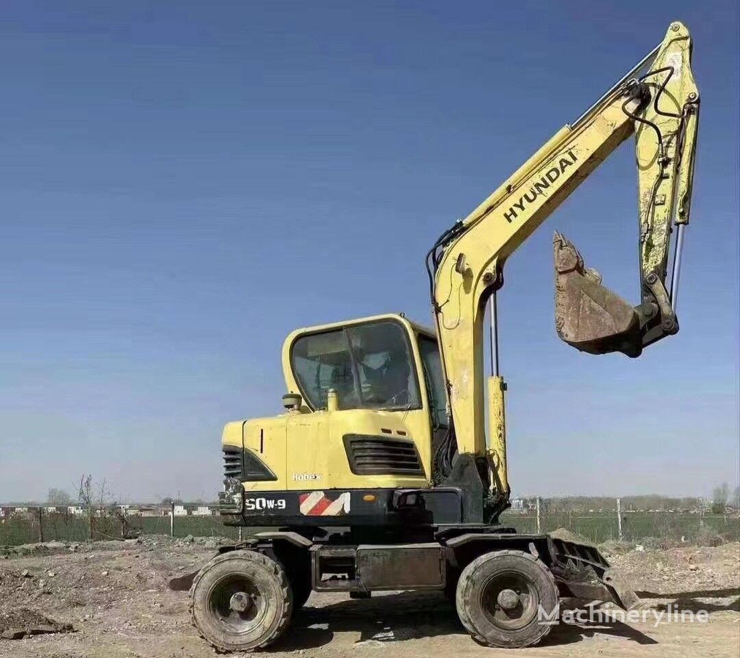 колесный экскаватор Hyundai R60W-9