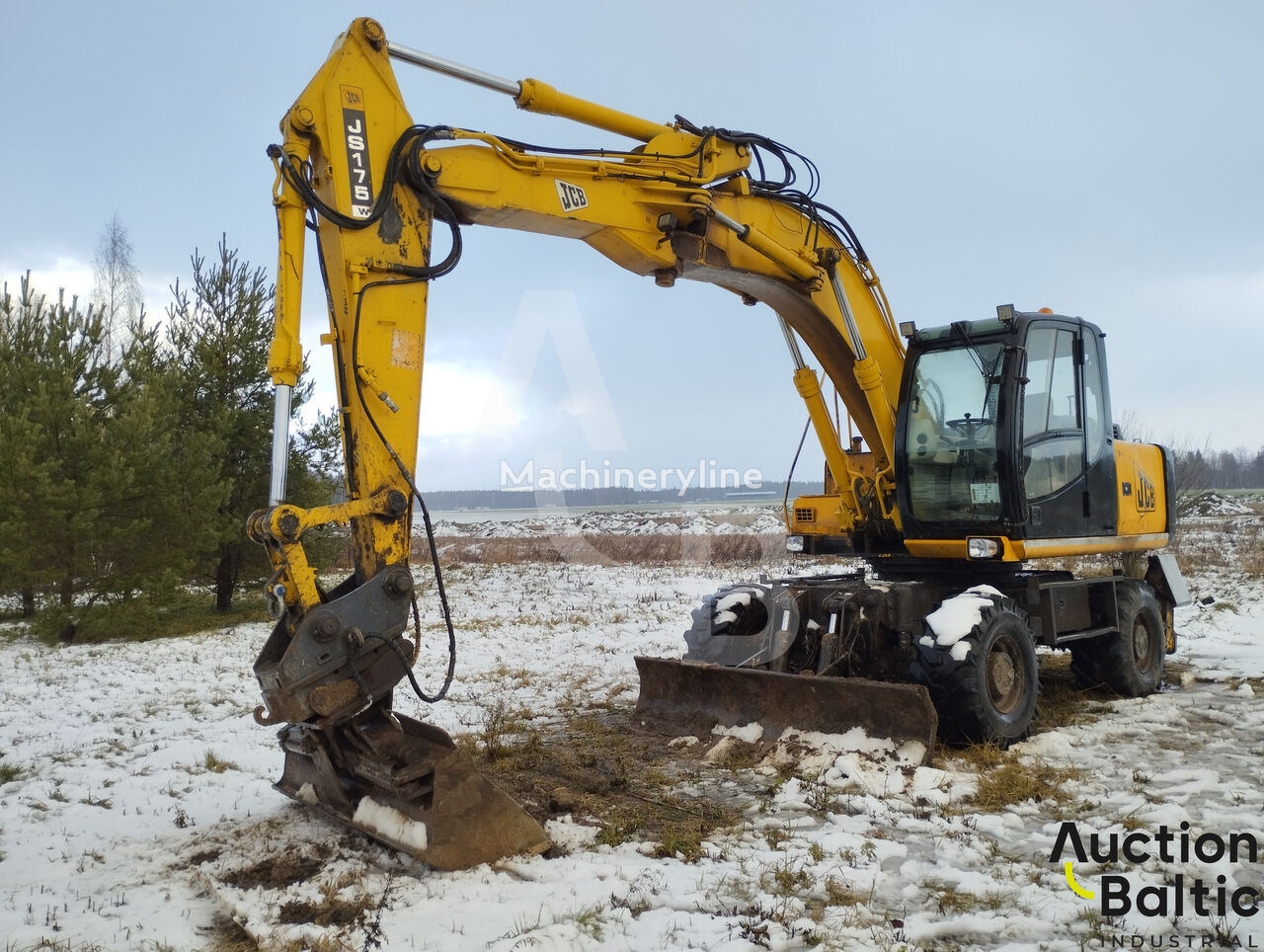 حفارة ذات العجلات JCB JS 175 W