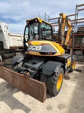 pelle sur pneus JCB T4