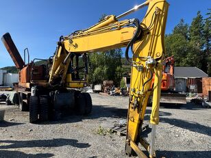 Komatsu 2012 Komatsu PW160-8 hjulgraver &ndash; brannskadet reparasjonsobjekt wheel excavator